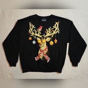 American Rag Men's Large Christmas Reindeer Sweatshirt Santa Rudolph Solo Cup